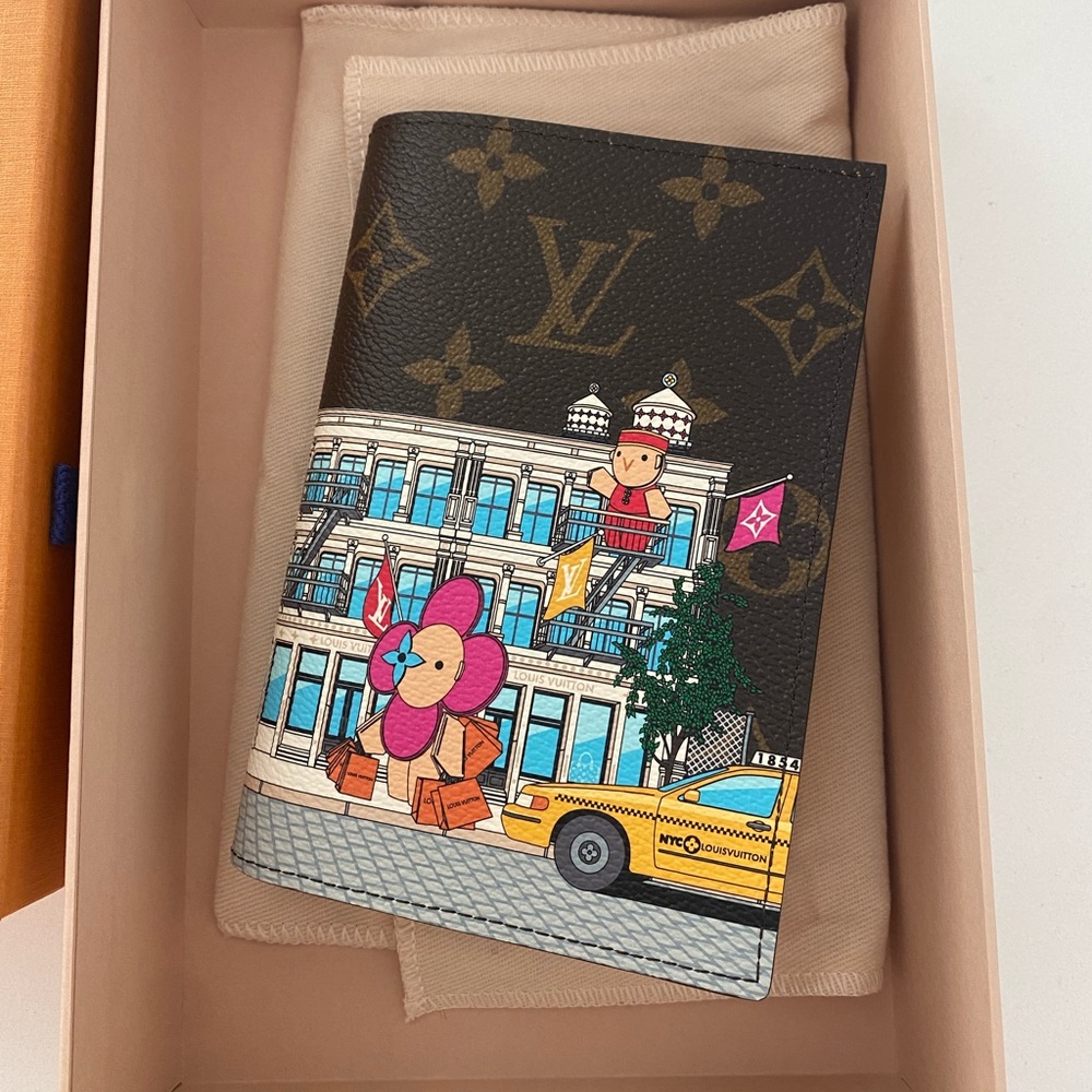 COPY - New Louis Vuitton passport cover